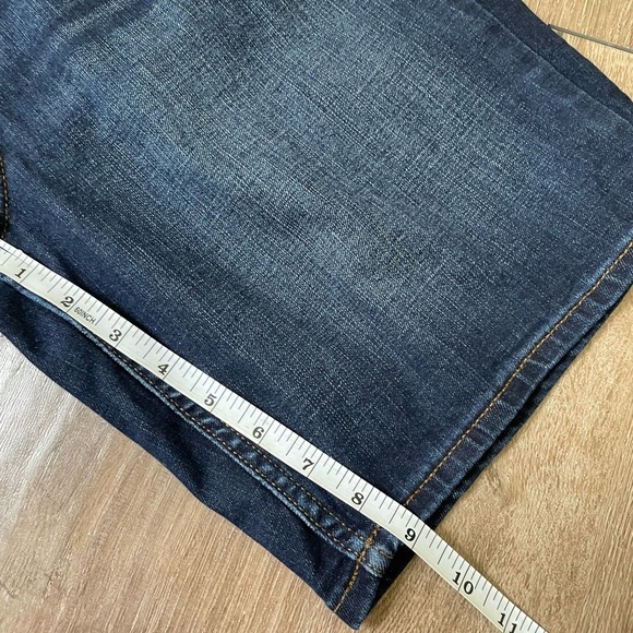Lee Burmuda jean shorts ~ dark wash denim stretch ~ 9 in inseam women’s size 12M - Picture 9 of 13